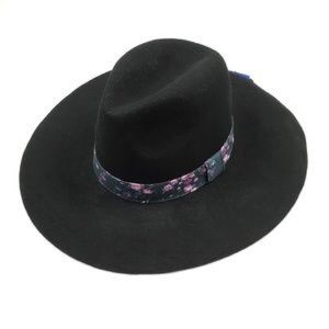 Keds felt, floppy Black hat